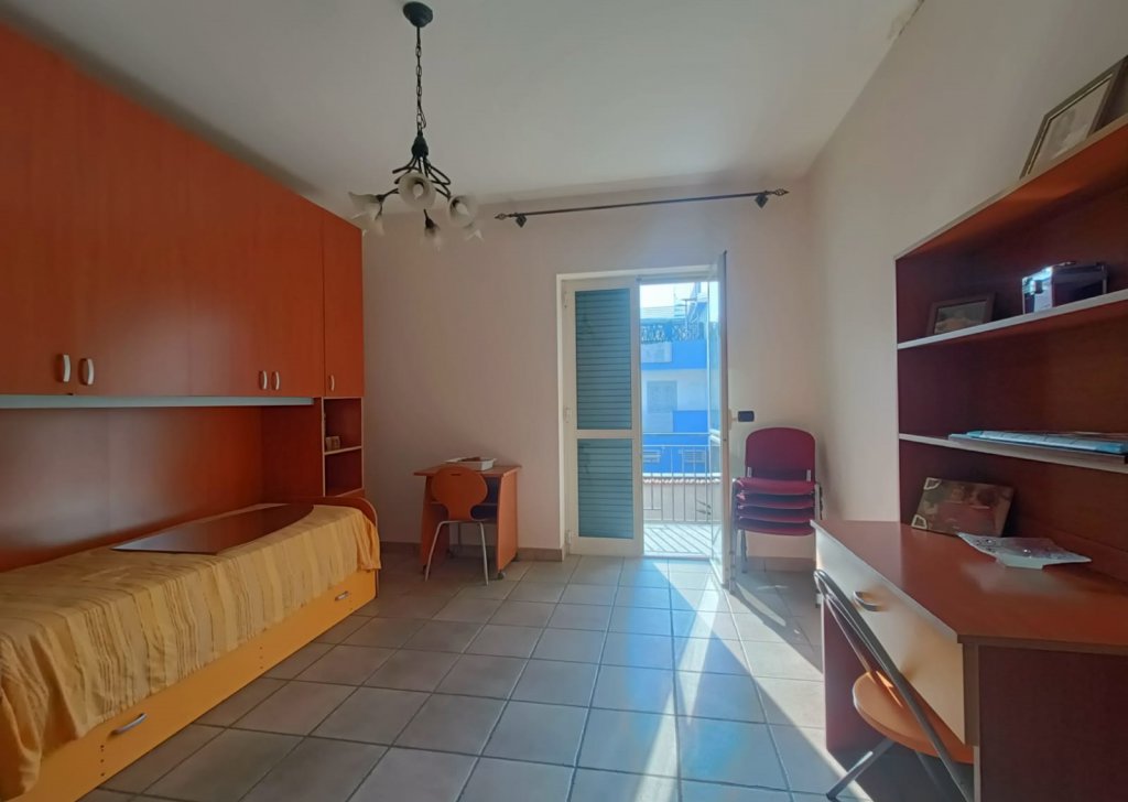 Appartamento quadrilocale in vendita  130 m² buono stato, Caivano